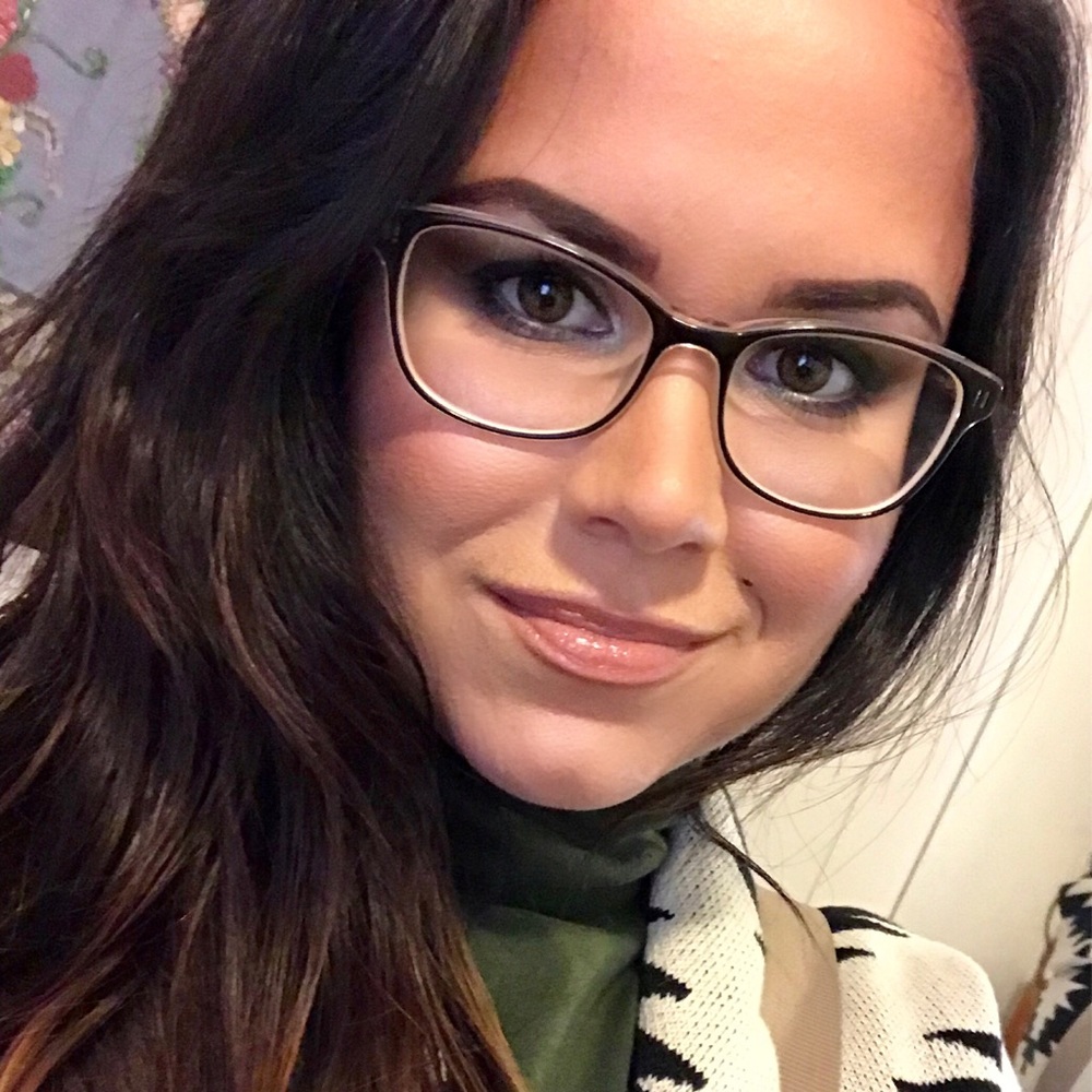 Meet your Posher, Stephanie